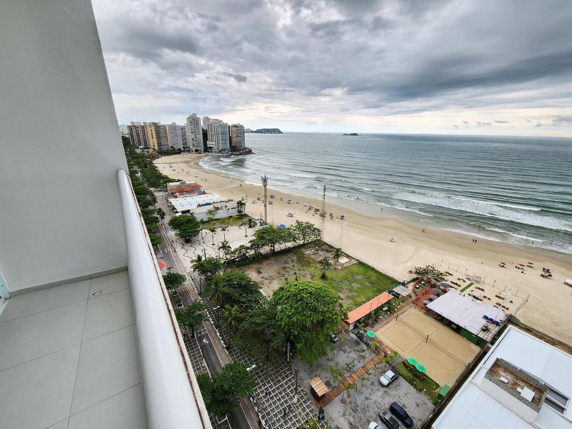 Apartamento Alto Padrao Frente Ao Mar 4 Quartos Sendo 2 ,a/c , Garagem Apartamento